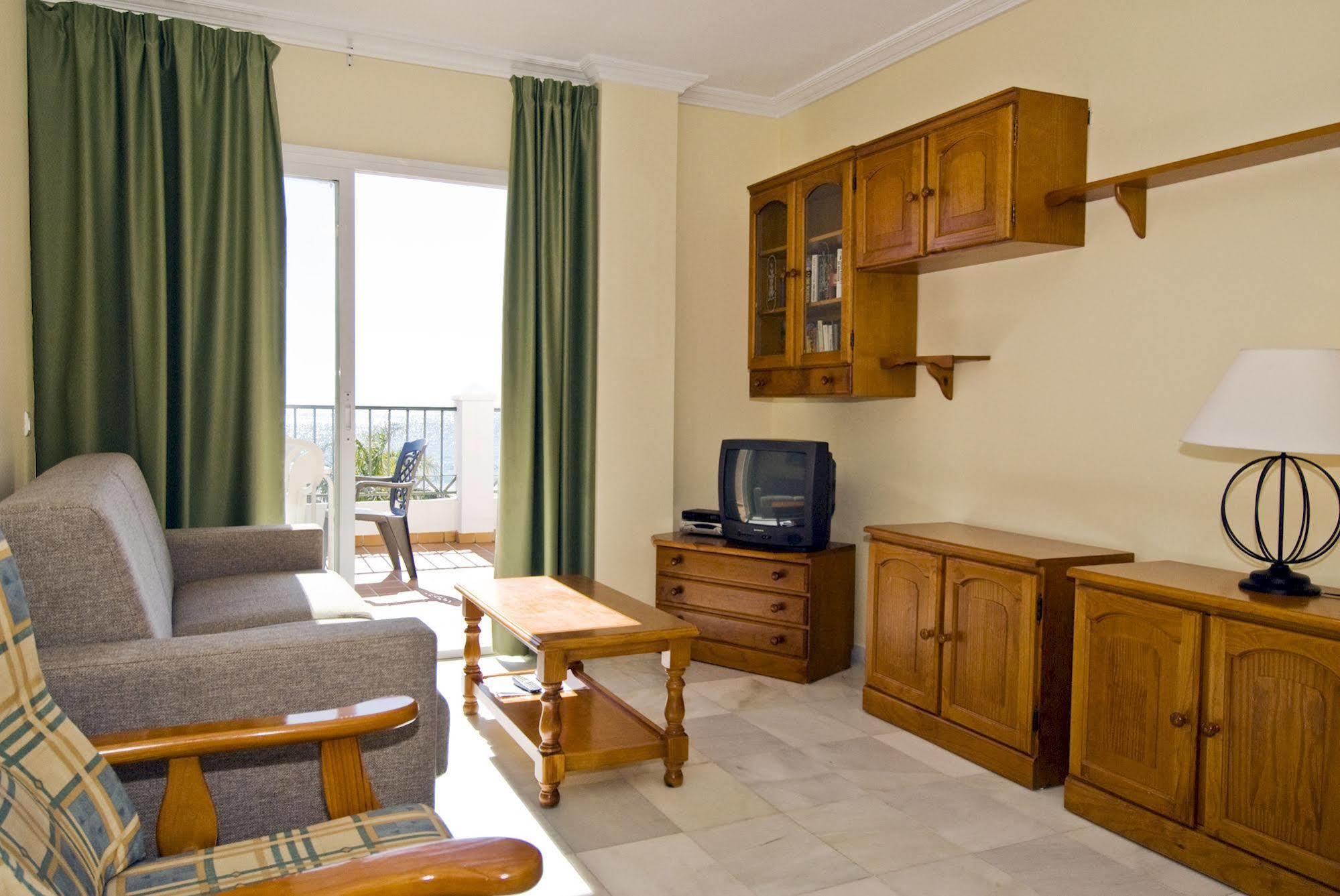 Apartamentos Hc Burriana Playa Nerja Ngoại thất bức ảnh