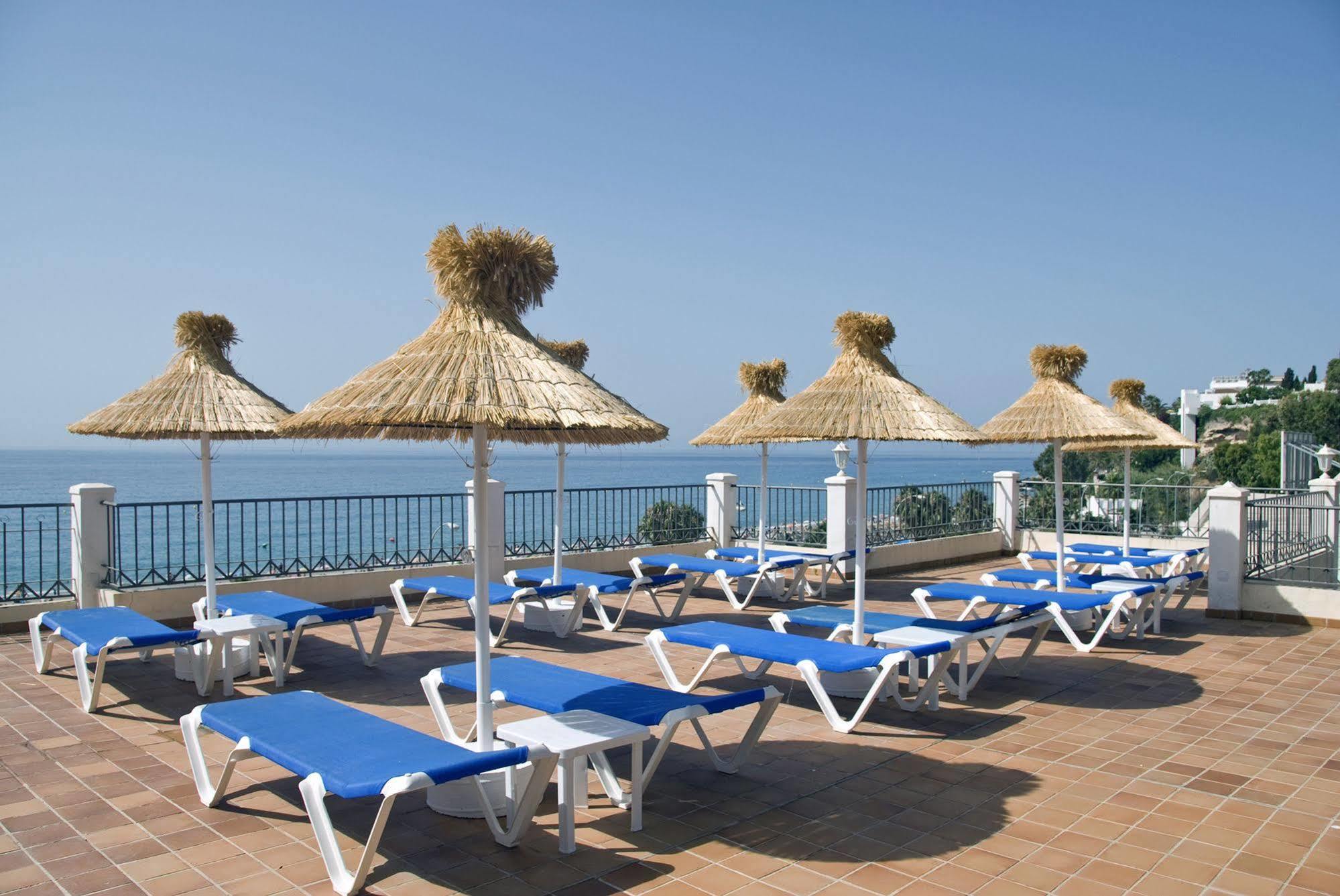 Apartamentos Hc Burriana Playa Nerja Ngoại thất bức ảnh